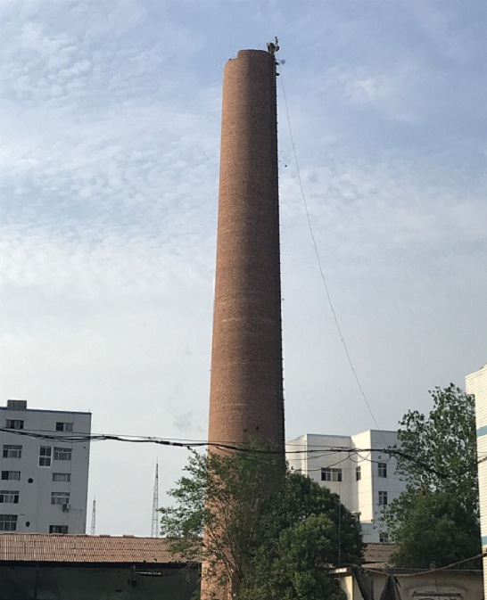 烟囱人工拆除-怎样协调处理烟囱拆除废弃垃圾